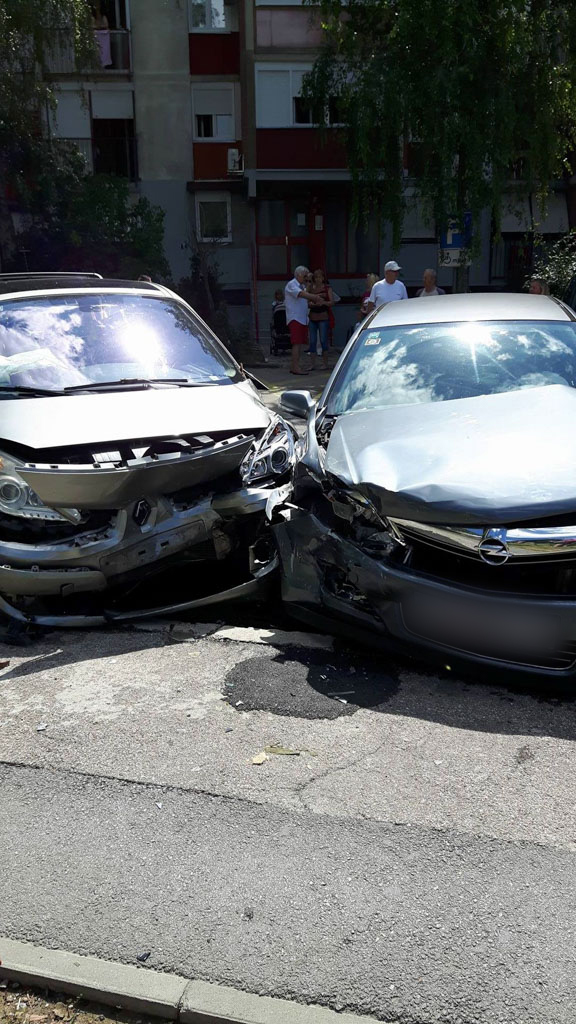 Prometna nesreća 1 (4)