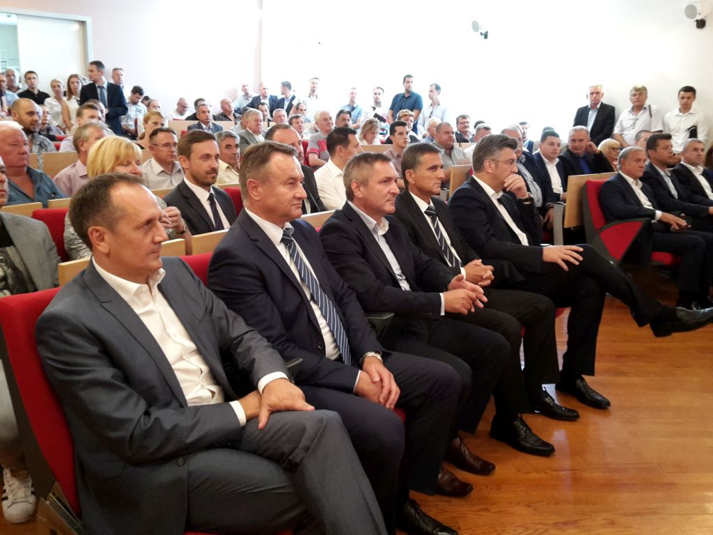 HDZ Lista kandidata VI. Izborna jedinica Izbori 2016. 8 foto Jelena Šporčić Prtorić
