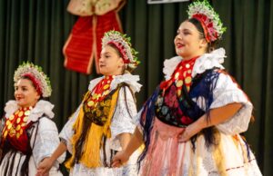 FOTO Pjesma, ples, tradicija i živo sjećanje na Vojka Miklaušića