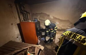 FOTO Vatrogasna intervencija zbog požara dimnjaka