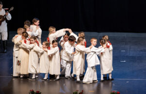 FOTO VELIKA GALERIJA: OSS Buševec pobjednik 26. gradske smotre dječjeg folklora