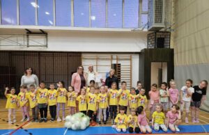 Mali sportaši iz DV Lojtrica nastavljaju s rukometnim aktivnostima: Skupina Gazelice posjetila ŽRK Udarnik