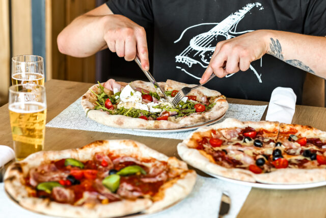 Chop pizza (11)