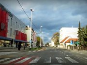 Krađa u parfumeriji: djelatnica mu istrgnula torbu punu parfema