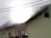 VIDEO Brzom intervencijom vatrogasaca spašena kuća u Plesu