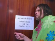FRIK IZ KVARTA Čekaonica zvana život u Hrvatskoj