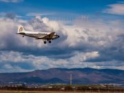 FOTO VIJEST Zrakoplov Breitling DC-3 sletio u Zračnu luku