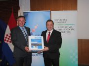 FOTO Predan aplikacijski paket za Projekt aglomeracije