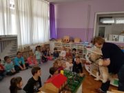 FOTO Svakog četvrtka vrtićanci iz Cicibana provode aktivnosti s terapijskim psima