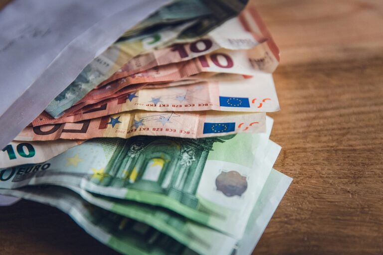 Ovo je nova prosječna, a ovo medijalna plaća Hrvata: Evo što to zapravo znači