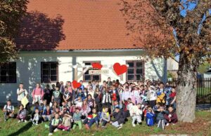 Mali čuvari tradicije: Više od 800 djece učilo o starim običajima u Etno naselju Novo Čiče