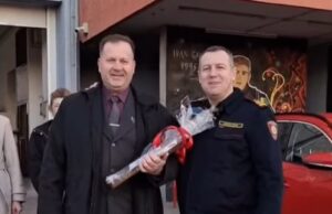 VIDEO Emotivan ispraćaj: Legendarni vatrogasac i “glavni domar” Roman Gotal otišao u mirovinu