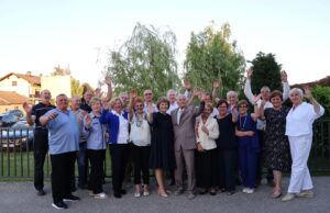 FOTO Veliki jubilej: Generacija 1975./1976. iz Buševca se okupila na 50. godišnjici male mature