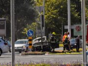 FOTO Požar u Novom Zagrebu: Buknuo automobil na raskrižju, zapalio se i semafor