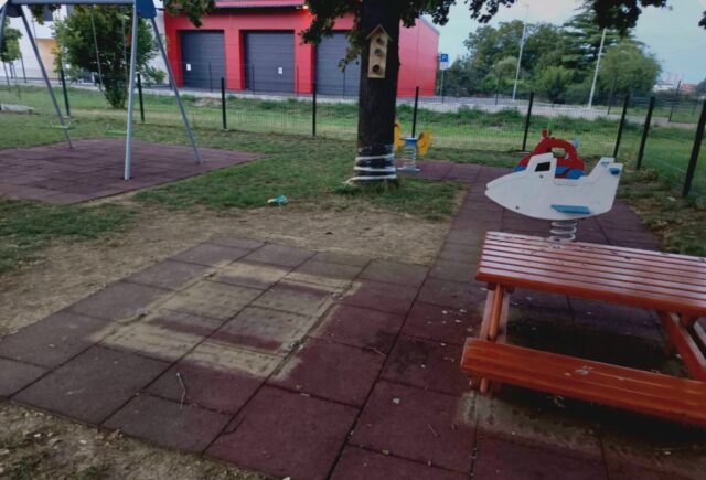 ukraden stol gradiči park