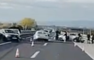 PROMETNA NESREĆA NA OBILAZNICI: Stvara se gužva od čvora Kušanec prema Buzinu