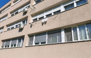 Građani, zar stvarno? Prestanite bacati hranu i smeće s balkona zgrada na ulicu i u parkove